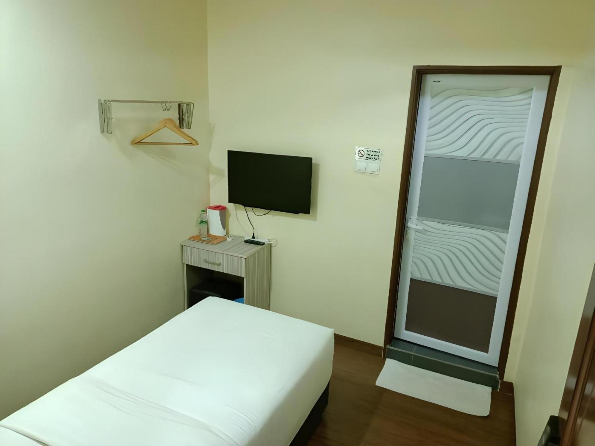 Oyo 90380 Hotel Jasin