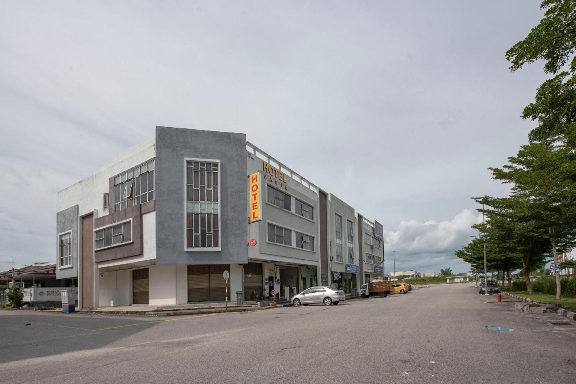Oyo 90380 Hotel Jasin